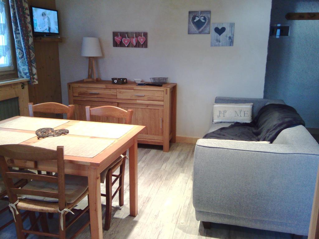 Le Foueustarle Apartment La Giettaz Bilik gambar